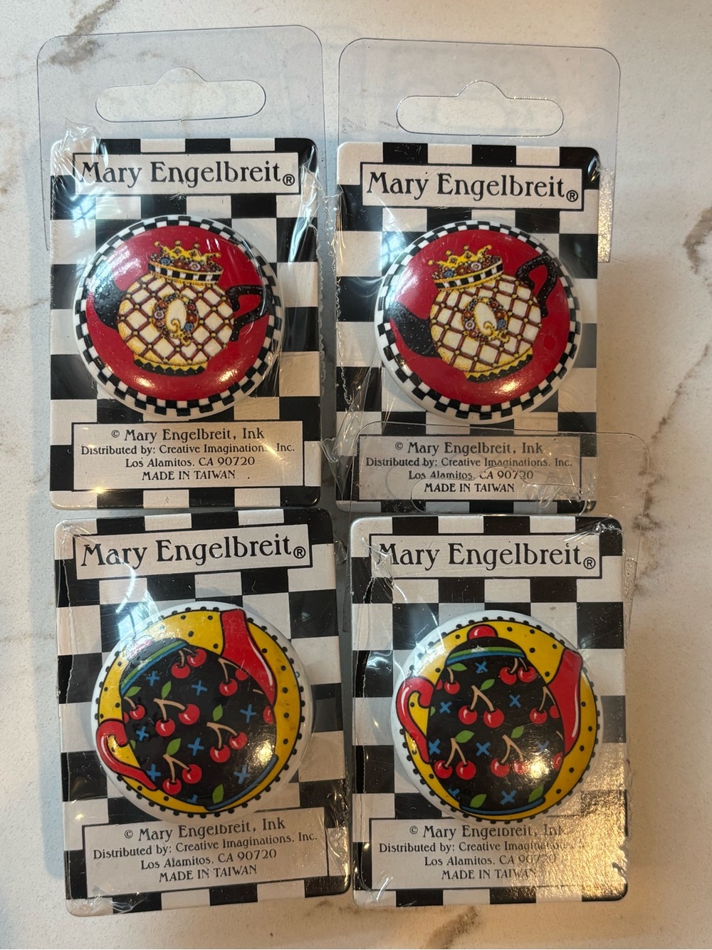 4 Mary Engelbreit Knobs (Read DESCRIPTION)